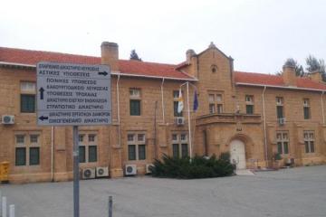 Λευκωσία: Ελεύθερη η μητέρα που έκλεψε χαμ και μακαρόνια 