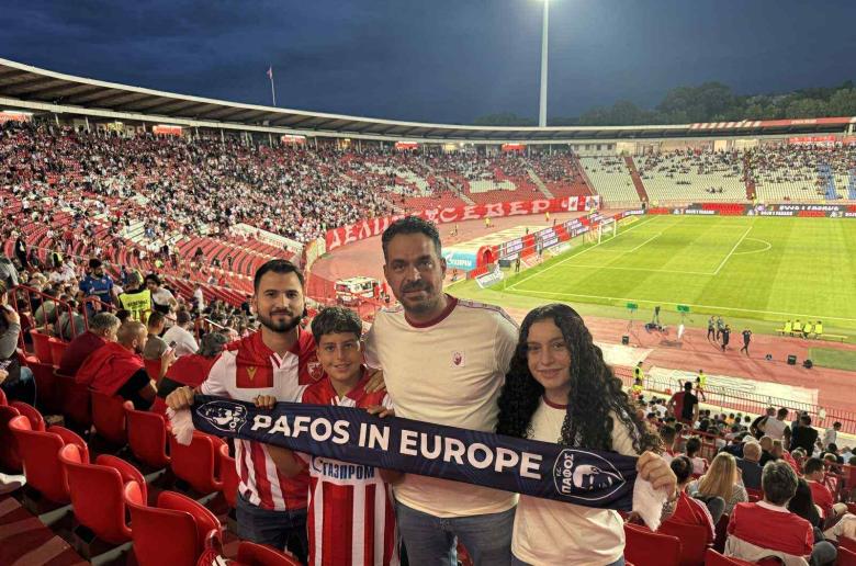 Στήριξαν τον Ερυθρό Αστέρα και απόψε την Παφάρα τους!
