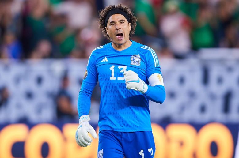 Στη…σκιά του Guillermo Ochoa