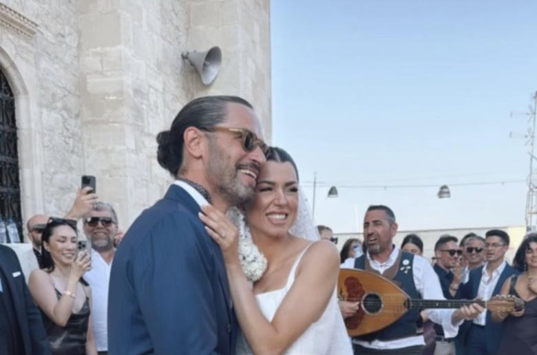 Παντρεύτηκε η Κλέλια Γιασεμίδου και ο Πέτρος Αθανασίου - Τα πρώτα εντυπωσιακά στιγμιότυπα 