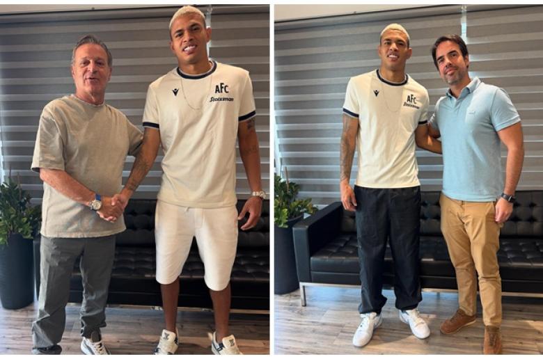 ΦΩΤΟΣ με Ρόσα/"Done deal"
