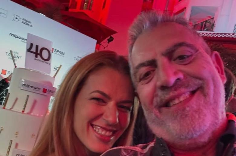 Κούλλης: Η σπάνια φώτο από τον γάμο του με αφορμή την επέτειο 20 χρόνων με την Κλαίρη του 