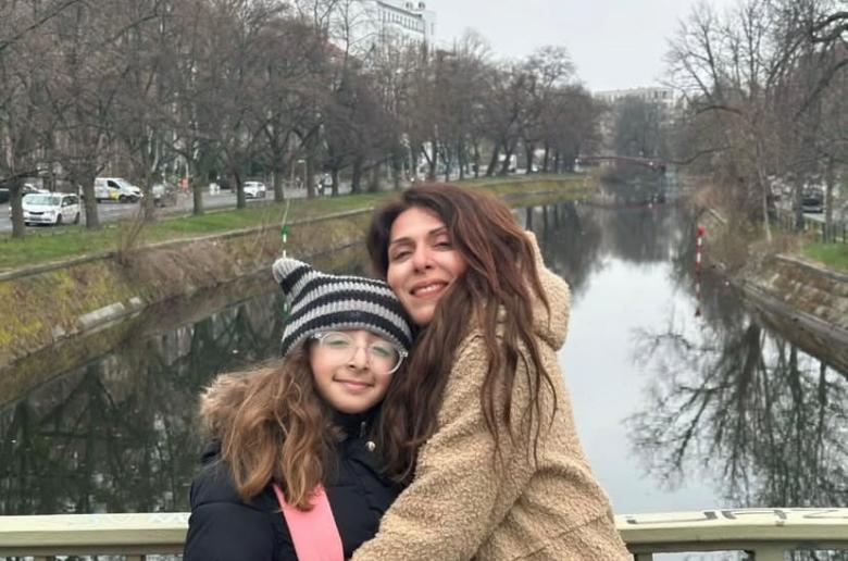 Περήφανη η Δανάη Χρήστου στην παράσταση χορού της κόρη της (Φώτος)