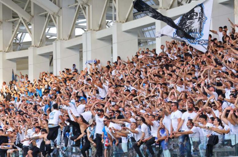 Θύρα 1: "Μια κασέτα που παραμένει σταθερή εδώ και χρόνια!"