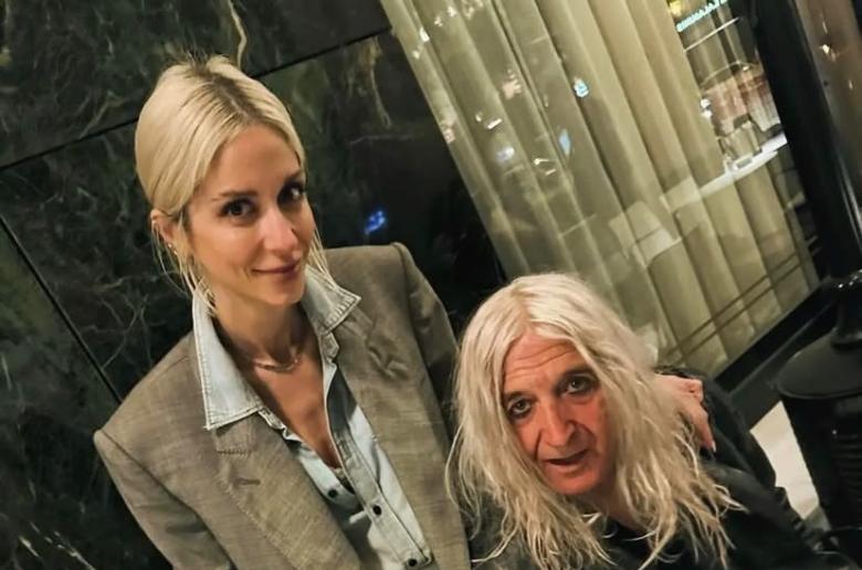 Σοφία Καρβέλα: Η ανάρτηση αφιερωμένη στον πατέρα της, Νίκο Καρβέλα – «Θα καταλάβαινες τόσα πολλά για εμένα αν ποτέ γνώριζες αυτόν» (Φώτο)