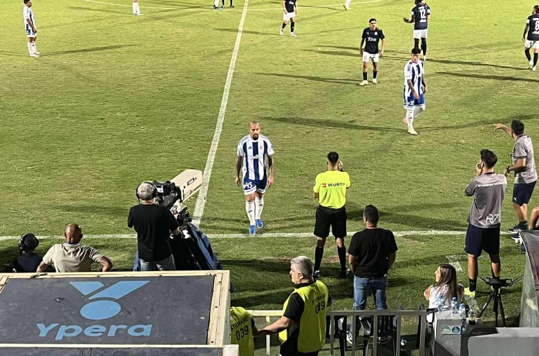 Με 10 παίκτες η Ανόρθωση