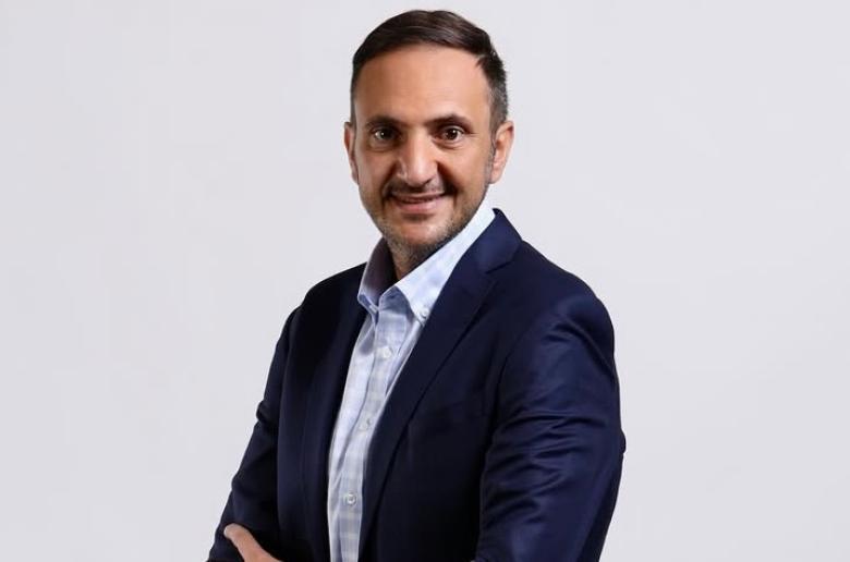 Κωνσταντίνος Κωνσταντίνου: Οι ξεχωριστές ευχές στην κούκλα κόρη του (Φώτο)