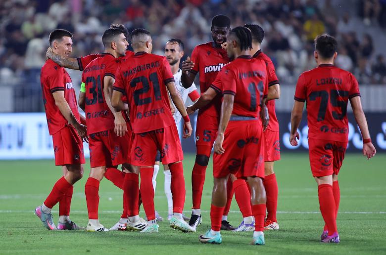 Από το 5-2 στο 5-0 τους... πελάτες!