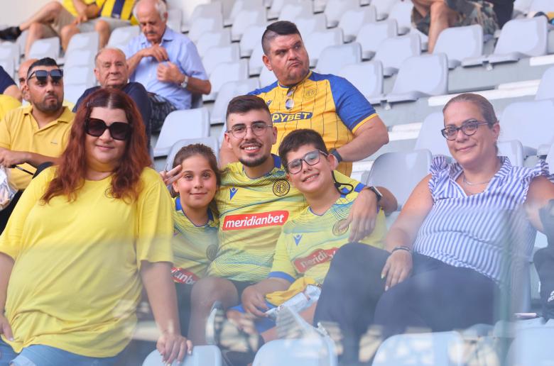 (ΦΩΤΟΡΕΠΟΡΤΑΖ) Οι ΑΕΛίστες στην πρεμιέρα 