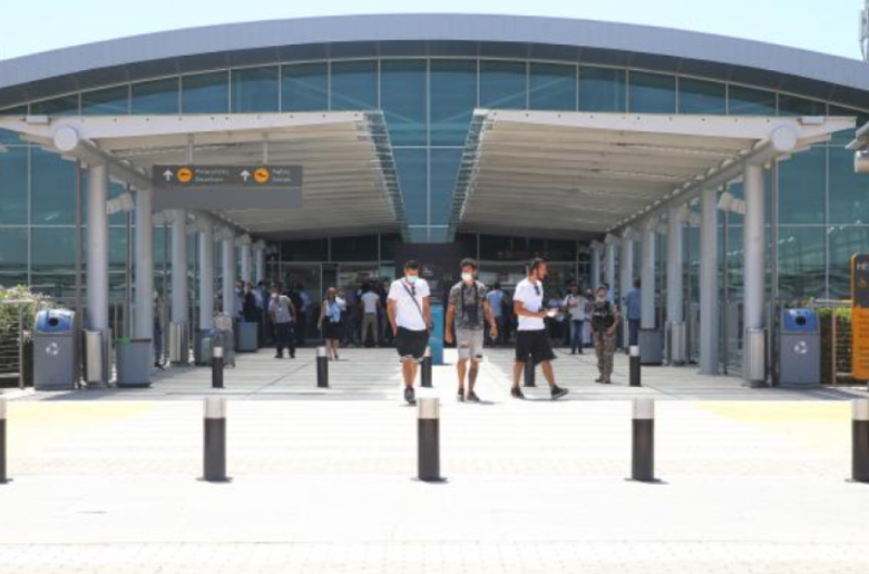 Αναταράξεις στο αεροδρόμιο Πάφου που ίσως επηρεάσει και Λάρνακα