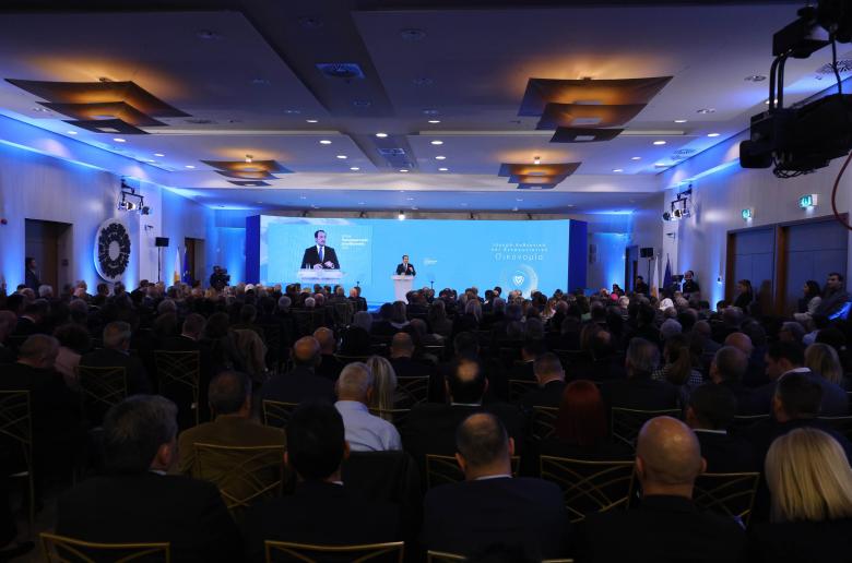 Οι Δεσμεύσεις Χριστοδουλίδη για το 2025 σε Κάρτες