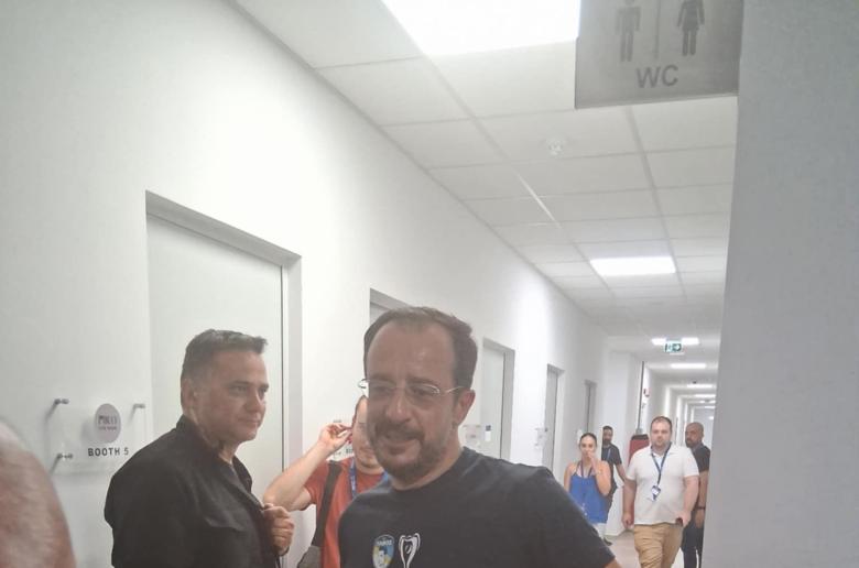 Προχθές αντέδρασε, τώρα; 