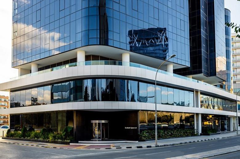 Η Eurobank στο ΧΑΚ - Αναμένεται σχέδιο εθελούσιας εξόδου