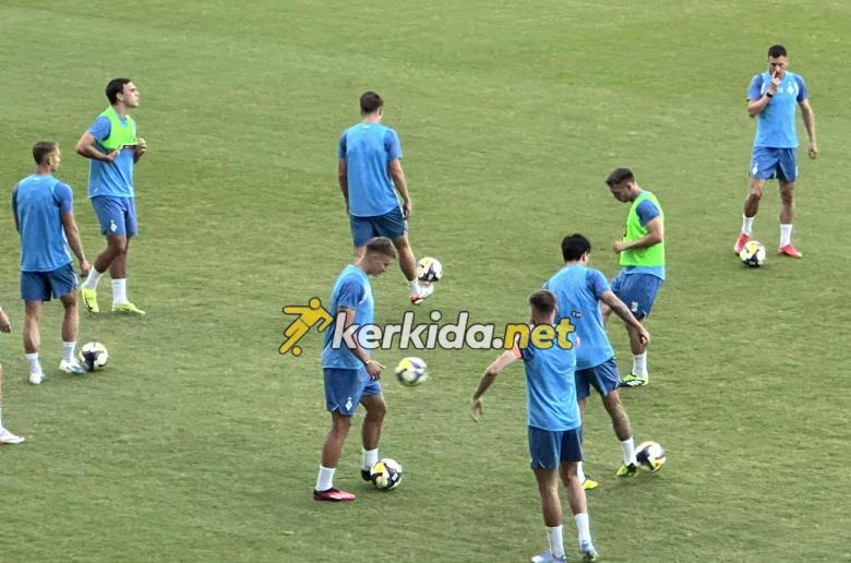 (Φώτος/βίντεο kerkida) Η προπόνηση της Δυναμό Κιέβου