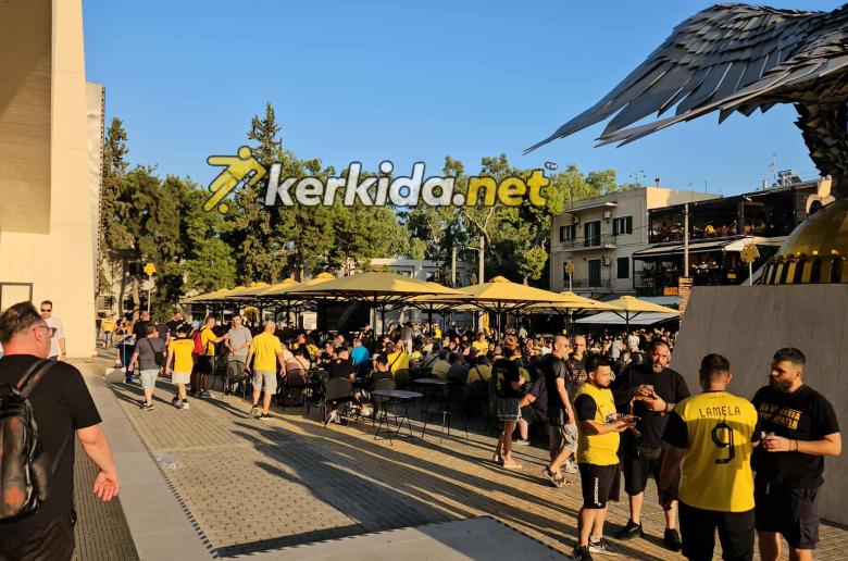 (ΒΙΝΤΕΟ-φώτος kerkida) Χαμός από κόσμο στην OPAP Arena
