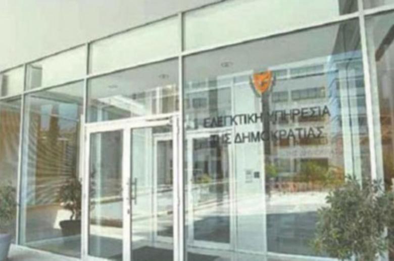 Σημαντική αύξηση εσόδων και συσσώρευση οφειλών διαπίστωσε η ΕΥ στην έκθεση για Τμ. Φορολογίας