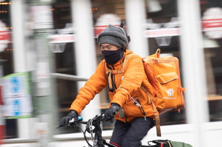 Την εξαγορά της Deliveroo από την DoorDash εγκρίνει η Κομισιόν