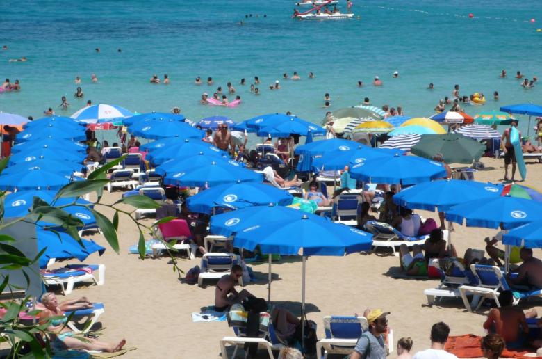 Μεγάλη αύξηση εσόδων από τον τουρισμό το πεντάμηνο με αύξηση 27,2%