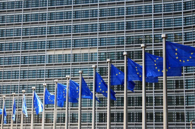 ΕΤΕπ: €17,5 δισ. για την ενεργειακή απόδοση 350.000 μικρομεσαίων επιχειρήσεων