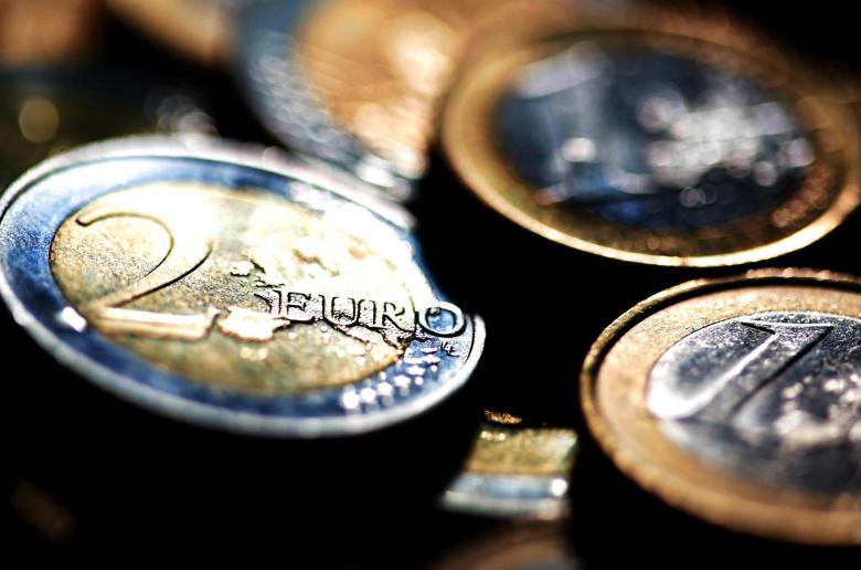 Αύξηση 5,4% στις μέσες ακαθάριστες μηνιαίες απολαβές των υπαλλήλων
