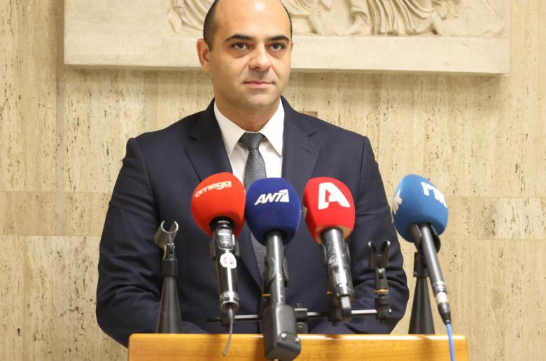 Επί διακυβέρνησης ΑΚΕΛ οι συντάξεις μηδενίστηκαν, απαντά ο Υπουργός Εργασίας