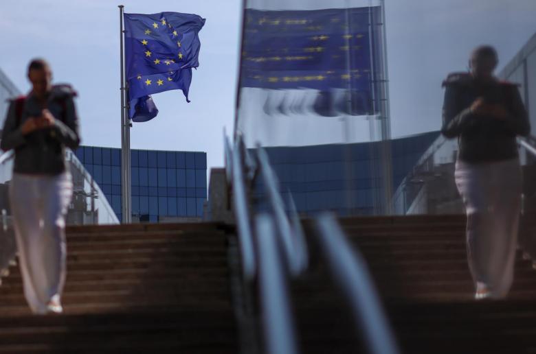 Έντεα δισ. ευρώ συγκέντρωσε η Κομισιόν από έκδοση ομολόγων