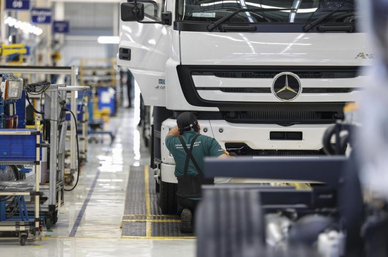 Η Mercedes πώλησε το μερίδιό της στη Nissan για 279,64 εκατομμύρια ευρώ