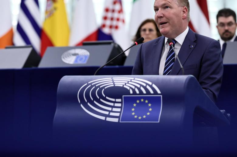 Η κράτηση πολιτών της ΕΕ στα κατεχόμενα πρέπει να λήξει, λέει ο Επίτροπος ΜακΓκράθ