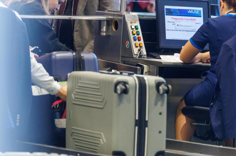 Πλήρη ενσωμάτωση της Οδηγίας για την Κυβερνοασφάλεια από τους 27 ζητά η Κομισιόν