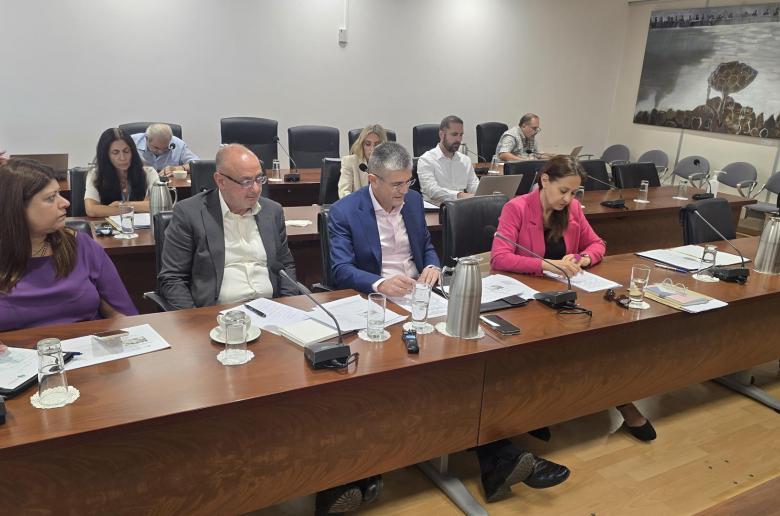 Έφορος Φορολογίας: Θα ξεπεράσουν τα €8 δισ. τα φορολογικά έσοδα το 2025