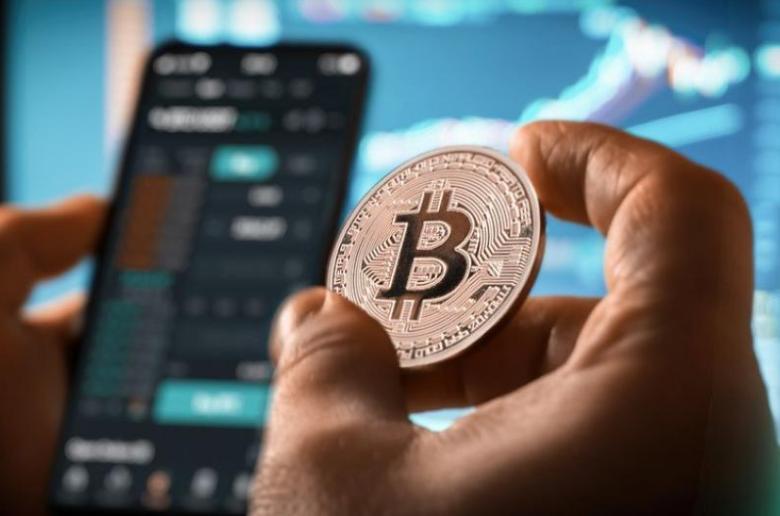 Σε χαμηλό 2 ετών το bitcoin, μετά τη συμφωνία Binance - FTX