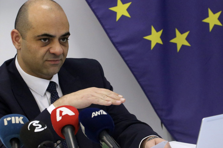 Υπουργός Εργασίας: Θέση της κυβέρνησης η ΑΤΑ να καταβάλλεται σε όλους τους εργαζόμενους