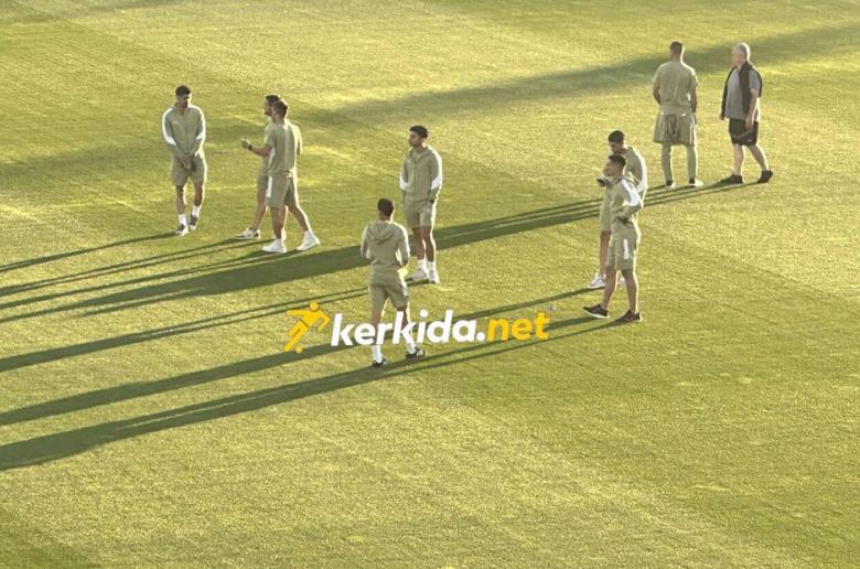 Φώτος/Πάτησε... γρασίδι η ΑΕΚ