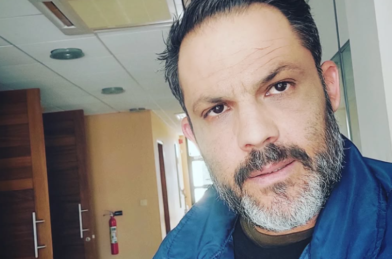 Χ. Κκολός: Έβαλε τη στολή του βρακά μετά από 28 χρόνια και έκανε τον χορό του δρεπανιού (Βίντεο)