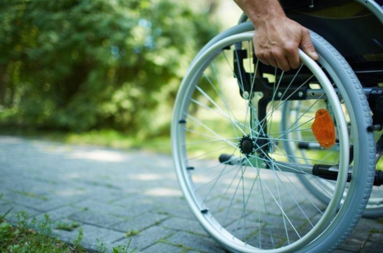 Κενά στην στήριξη και εργασιακή αποκατάσταση των ΑμεΑ άνω των 21