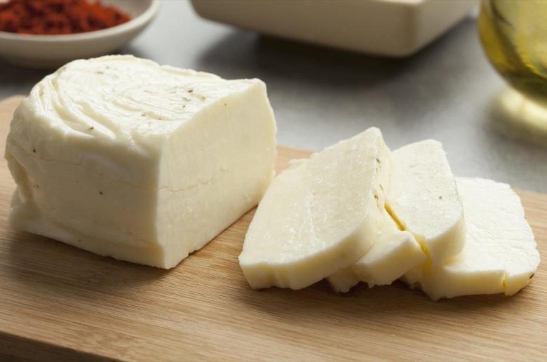 Τις επόμενες μέρες ξεκινά η παραγωγή χαλλουμιού ΠΟΠ 