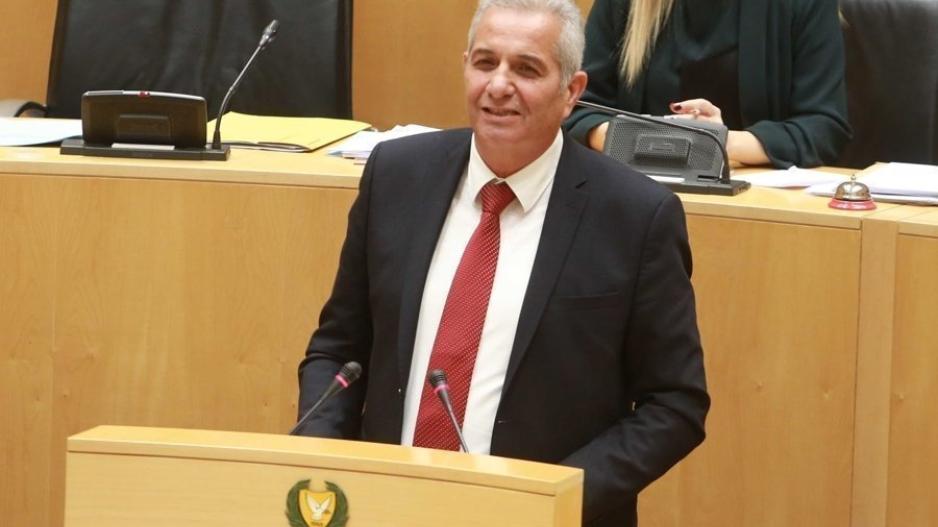 «Κεραυνοί» ΓΓ ΑΚΕΛ κατά Κυβέρνησης για οικονομία και Κυπριακό «Κεραυνοί» ΓΓ ΑΚΕΛ κατά Κυβέρνησης για οικονομία και Κυπριακό